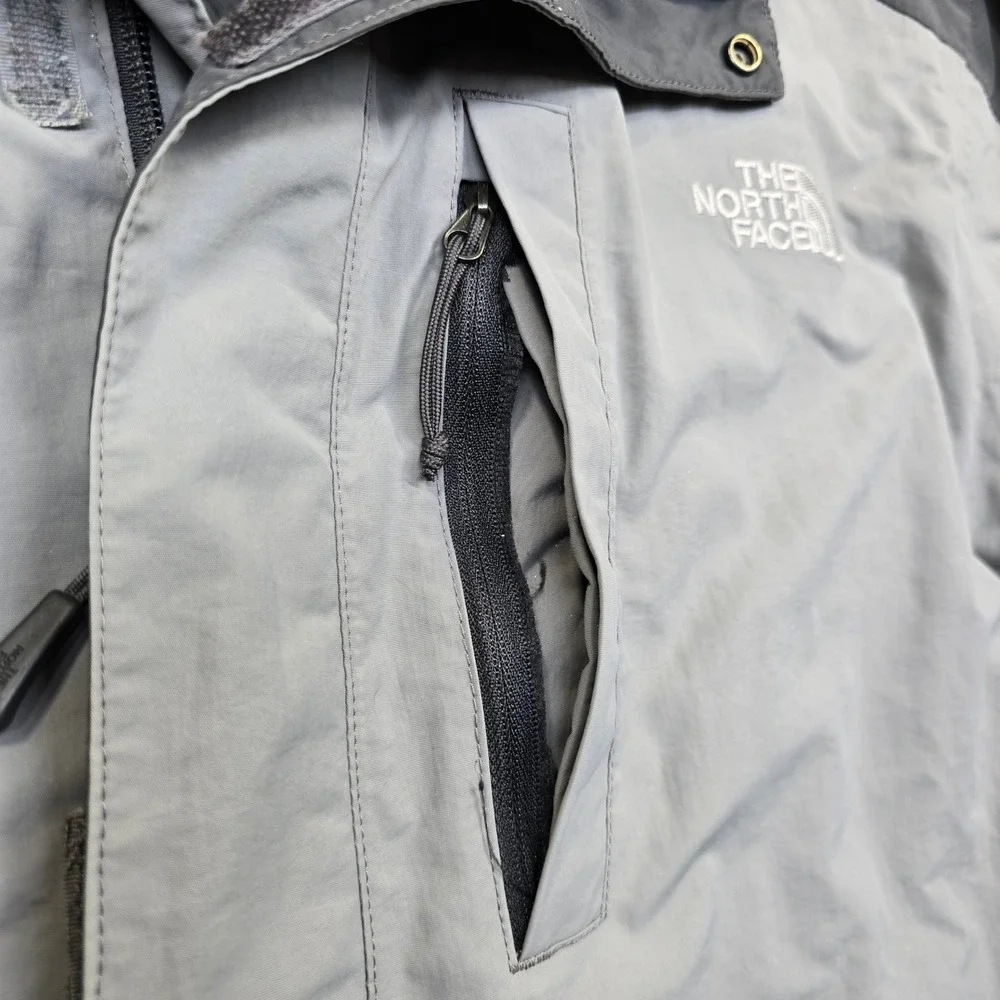 The North Face‎ HyVent Jacket Mens XL Gray Black Insulated Ski Snow Nylon